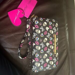 Betsey Johnson skulls wallet